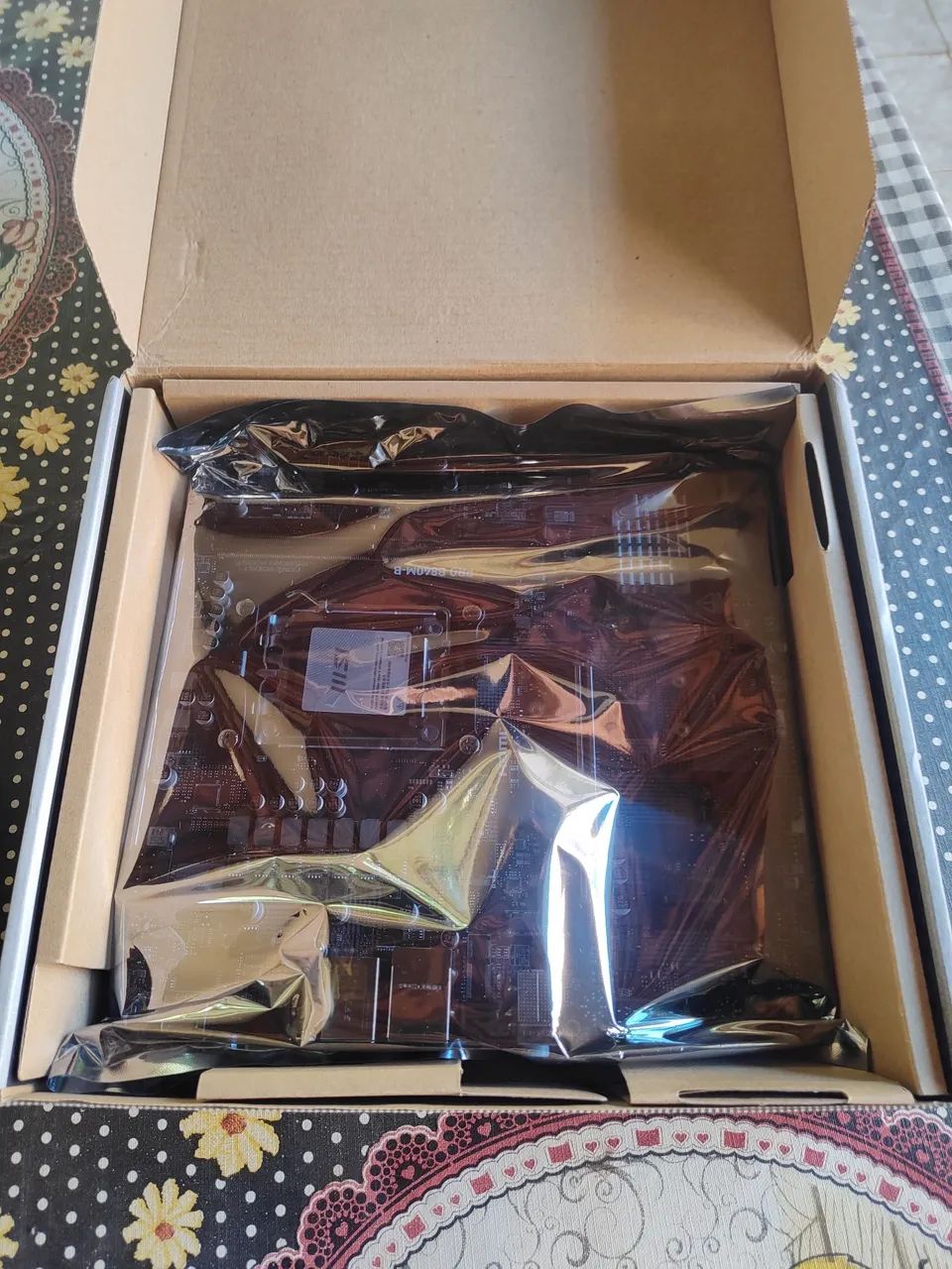 Placa mãe  MSI PRO B840M-B AM5 - Foto 3