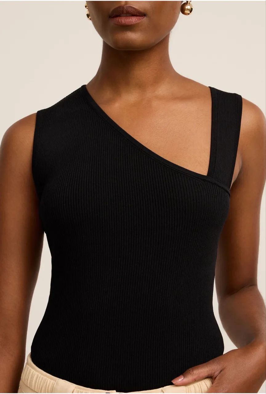 Blusa canelada em tricô - NOVA  - Foto 2