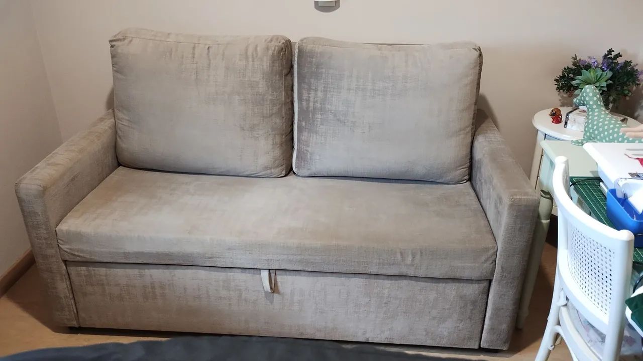 Sofá cama retrátil e reclinável 