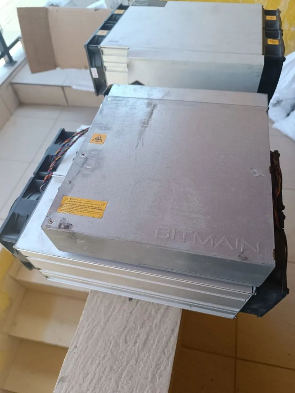 Mineradora De Bitcoin Bitmain S19k Pro 141th UNIDADE - Foto 2