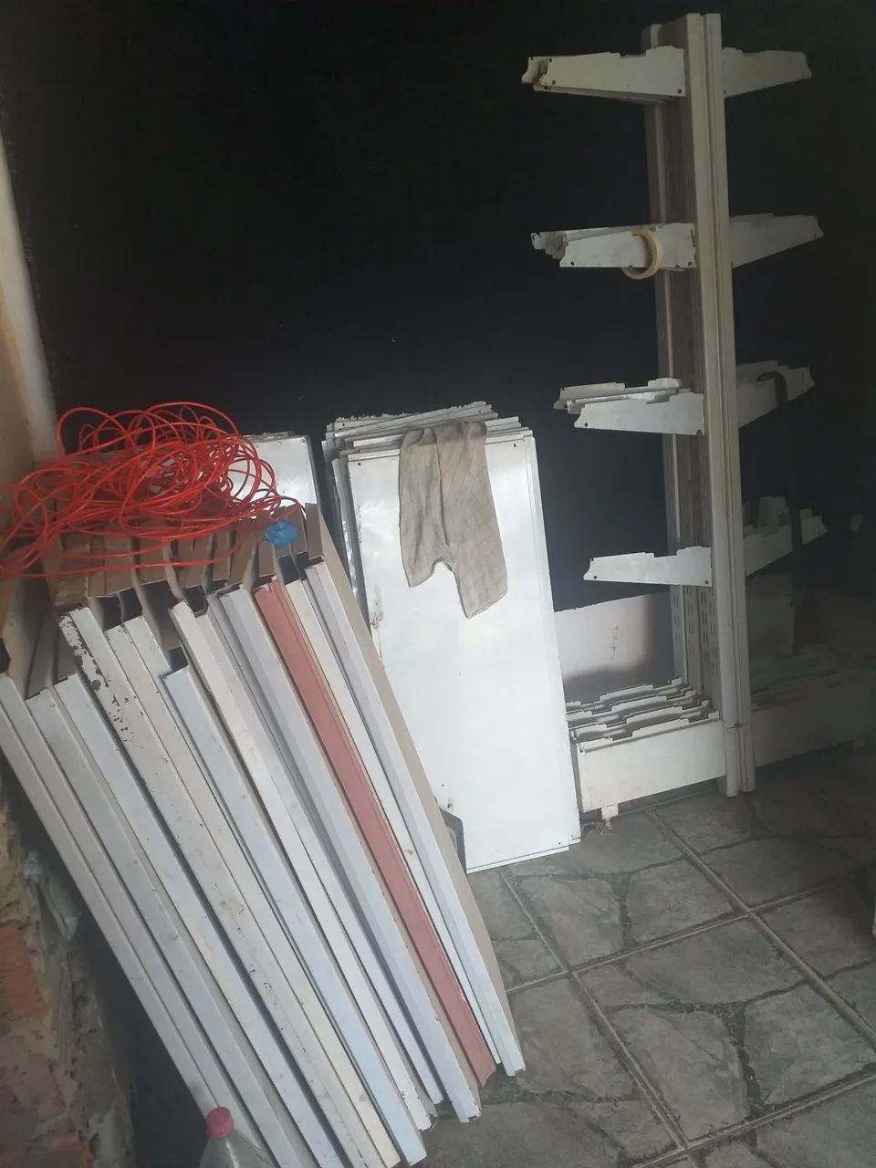 Prateleiras é Gôndolas de Centro  - Foto 3