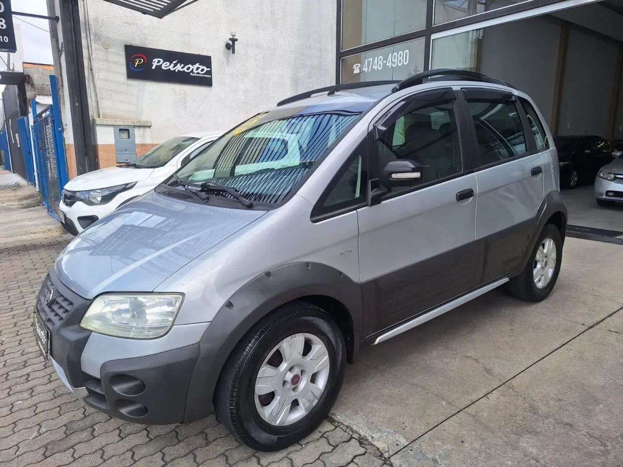 Fiat Idea Adv./ Adv.lock.dualogic 1.8 Flex 5P 2010 - Foto 4