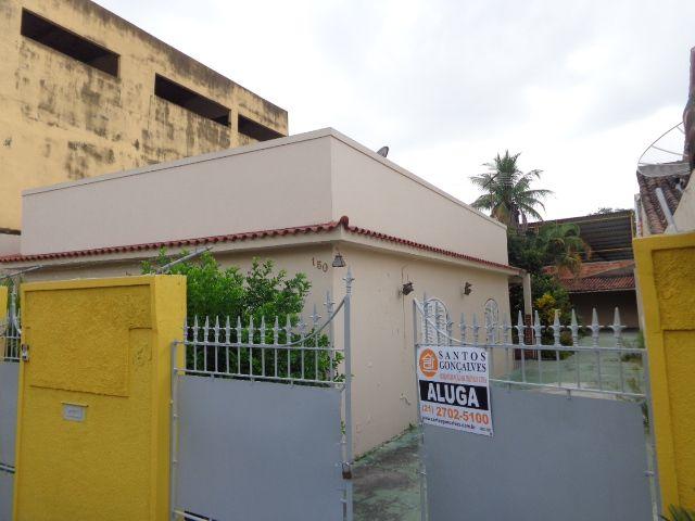 Casa no Alcântara - 02 Quartos - Garagem - São Gonçalo - Rio de Janeiro