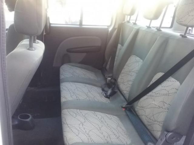 DOBLO 1.4 MPI ATTRACTIVE 8V FLEX 4P MANUAL - Foto 9
