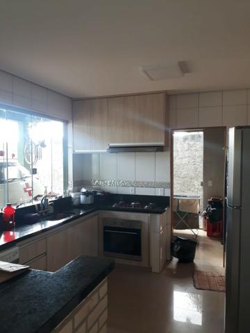 Casa em lote de 800m² - Foto 10