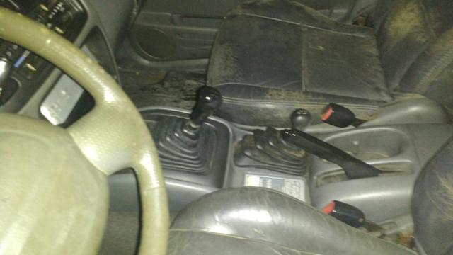 Vendo Tracker 4x4 - Foto 5