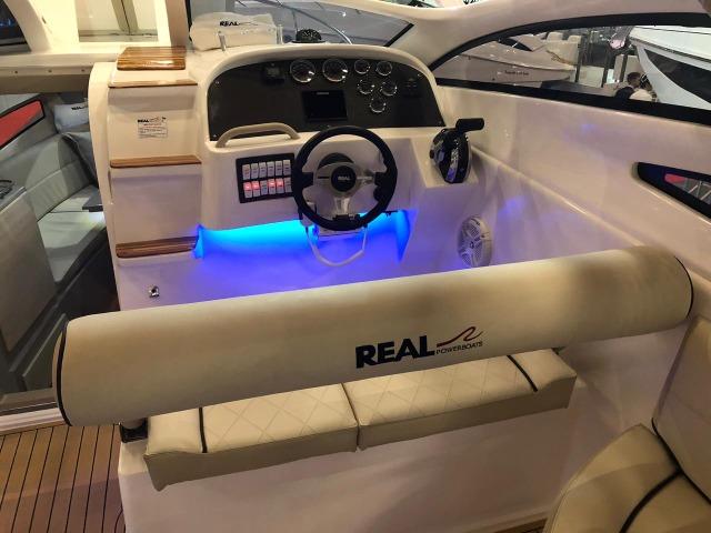 Lancha Real 330 Special Edition Modelo 2019 - Condição Especial - Barco Novo !!! - Foto 9