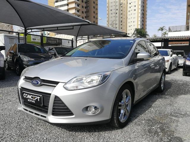 Ford Focus Sedã Automatico 2014