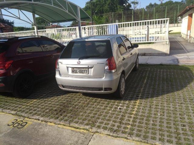 Vende-se palio economy 2010 prata 4 portas flex - Foto 7