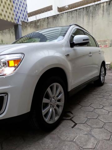 ASX modelo AWD 28.000 km Único dono O mais top que tem 4x4 automatico