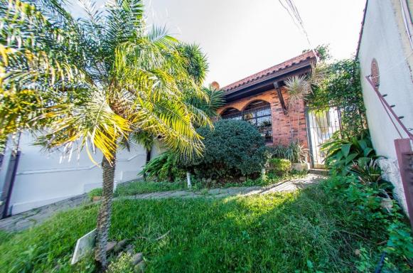 Casa à venda com 3 dormitórios em Cristal, Porto alegre cod:68789
