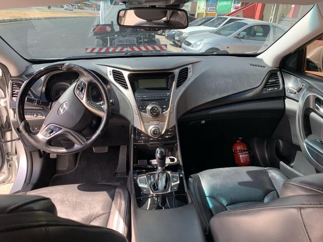 AZERA 2013 3.0 v6 troco e vendo - Foto 18