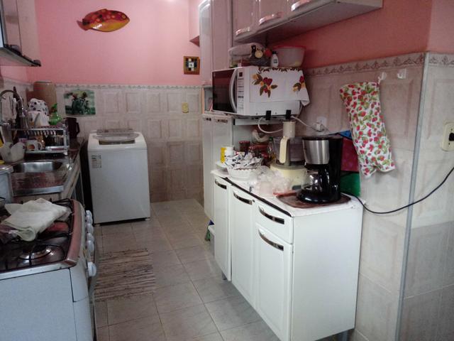 Casa, 2 quartos, sala, corredor, banheiro e cozinha