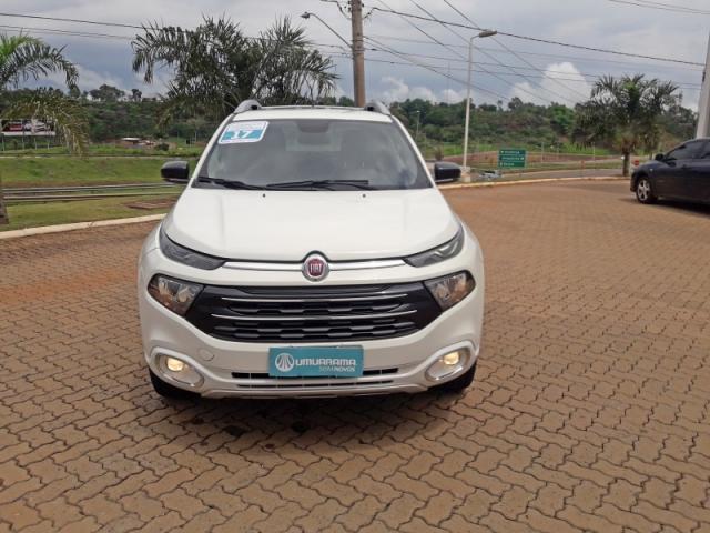 FIAT TORO 2.0 16V TURBO DIESEL VOLCANO 4WD AUTOMATICO.