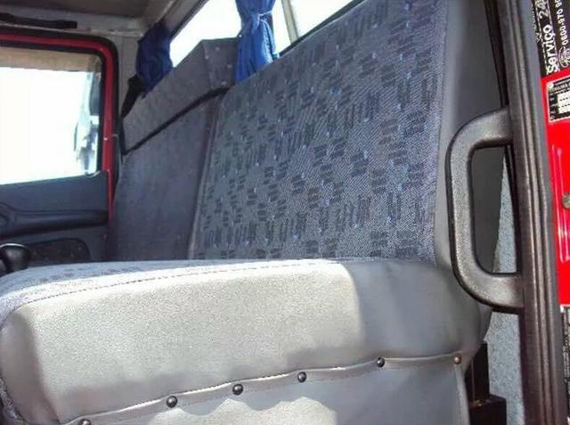 Caminhão Mercedes caçamba L1620