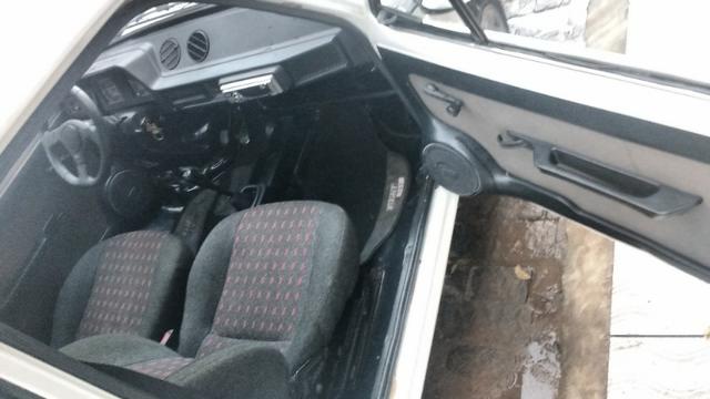 Fiat 147 1.3 Branco - Foto 8