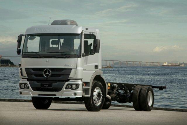 Atego 2426/48 6x2 - Foto 2