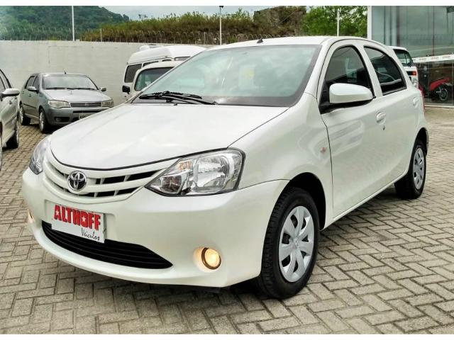 Toyota Etios 1.3 X 2016 - Foto 2