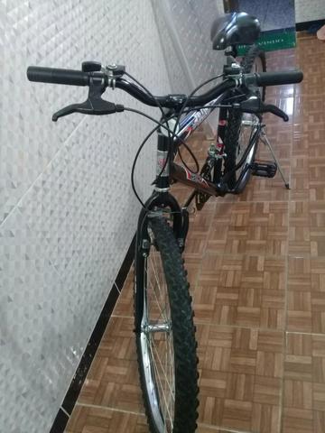 Bike Cairu Flash aro 26 c/marchas - Foto 5