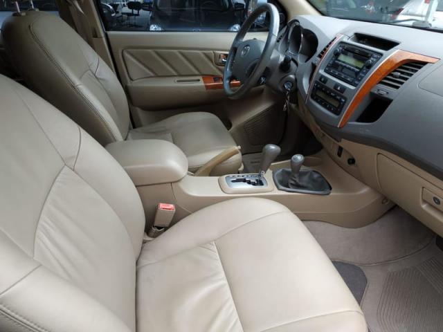 TOYOTA HILUXSW4 SRV4X4 AUT 07 LUGARES - Foto 10