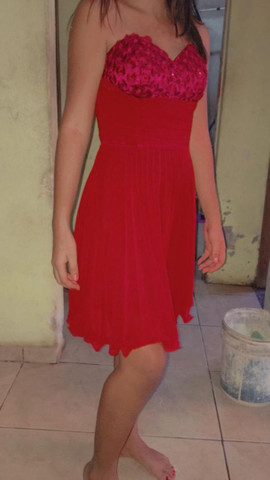 VESTIDO SEMI NOVOS LINDOS - Foto 2
