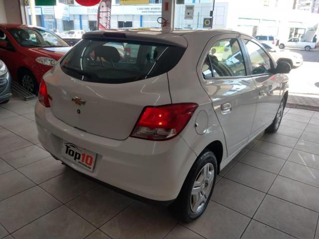 ONIX HATCH LT 1.0 8V FlexPower 5p Mec. - Foto 4