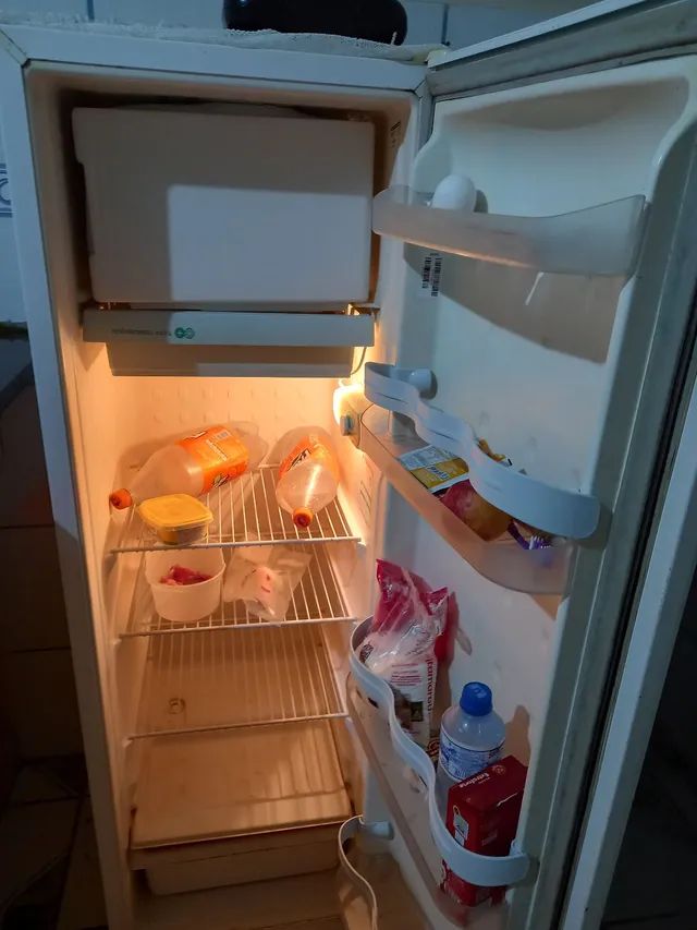 Vendo geladeira  - Foto 2