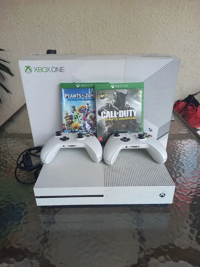 Microsoft Xbox One S 1tb - Usado - Escorrega o Preço