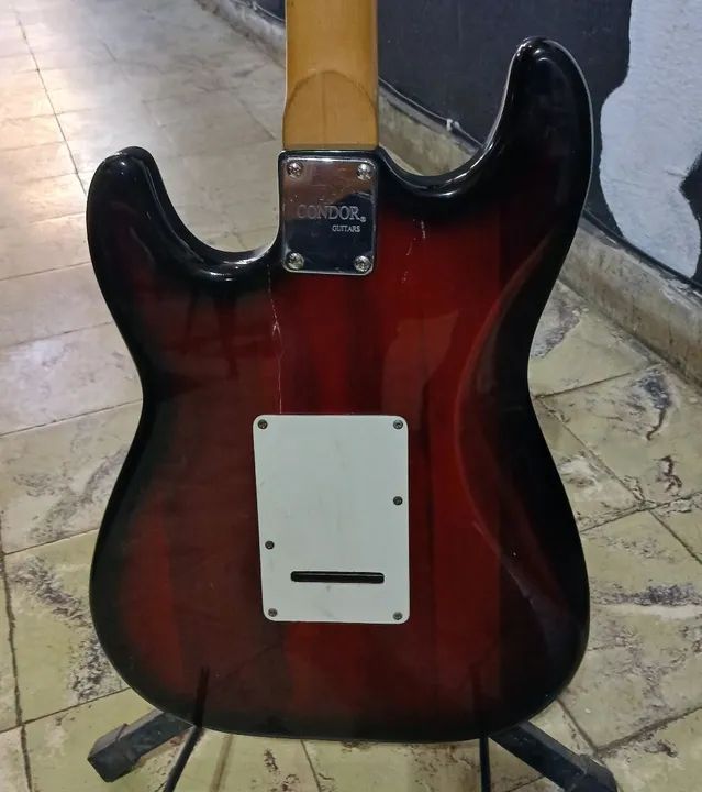 Guitarra Condor Rx 30 Stratford na Musical Brother - Foto 4