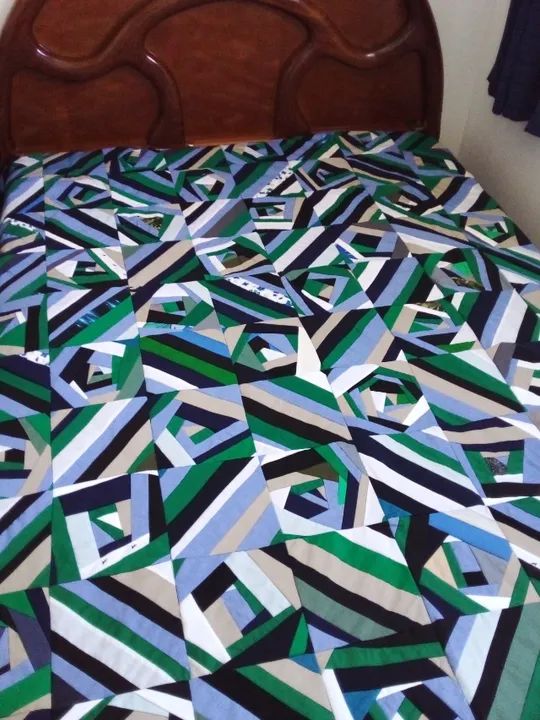 Colcha Artesanal de Retalhos - Foto 3