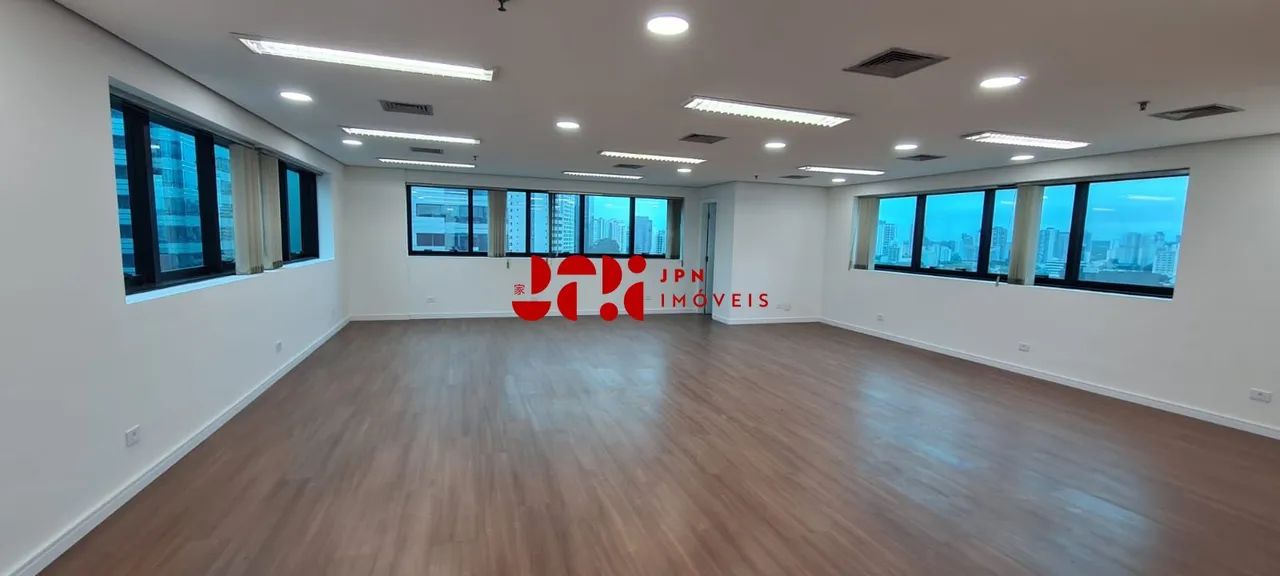Sala comercial no Brooklin - 100m², copa, 03 banheiros, 02 vagas