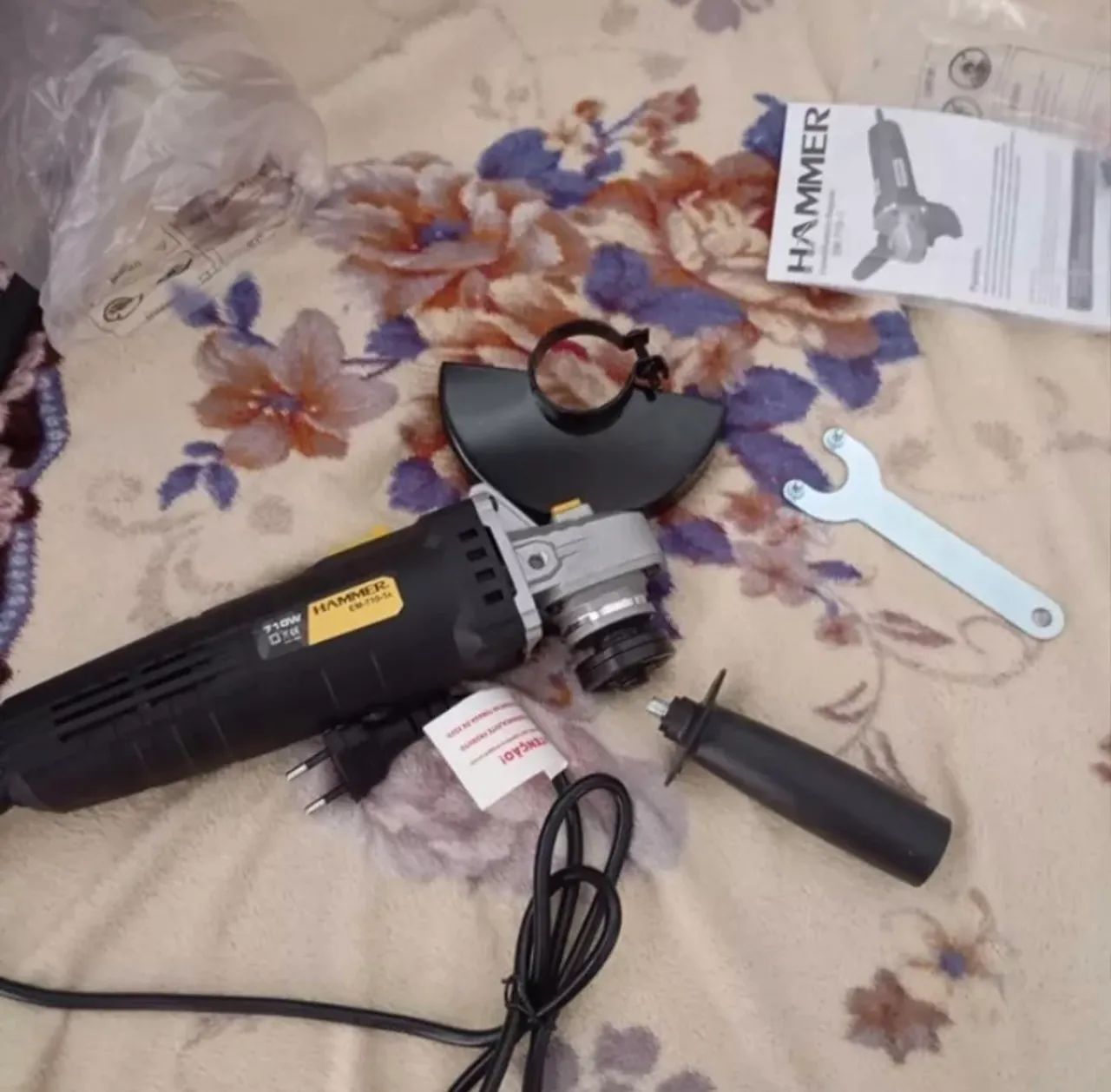 Esmerilhadora Hammer 710W com acessórios NOVA - Foto 2