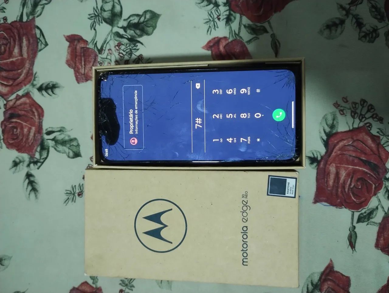 Motorola EDGE 30 NEO - Preto - Tela Quebrada - Foto 3