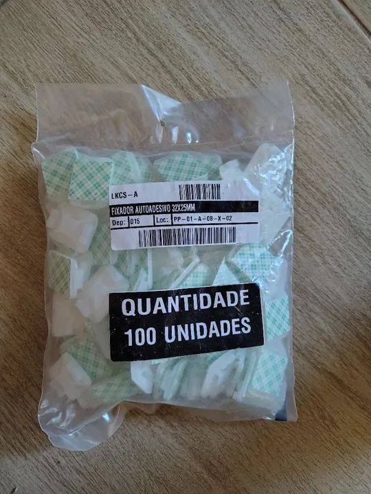 Clips para fixação de cabos - 100 unidades - Foto 2