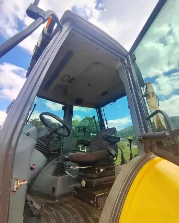 Retroescavadeira 2017 New holland 95b 4x4 *PARCELO NO BOLETO* - Foto 5