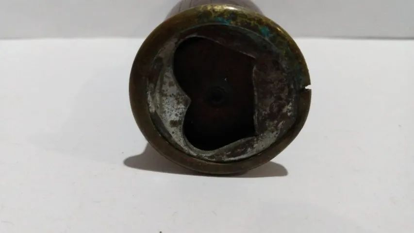 Figa de madeira com base de latão abridor de garrafas antigos artigo decorativo - Foto 5