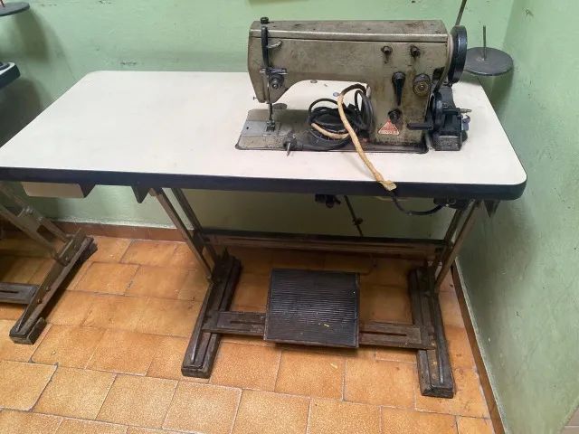 Maquina de Costura Singer 021d201a - Foto 3