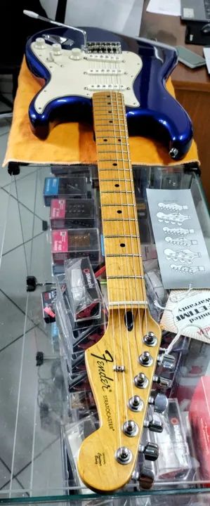Fender Standard Stratocaster Mexico em excelente estado - Foto 6