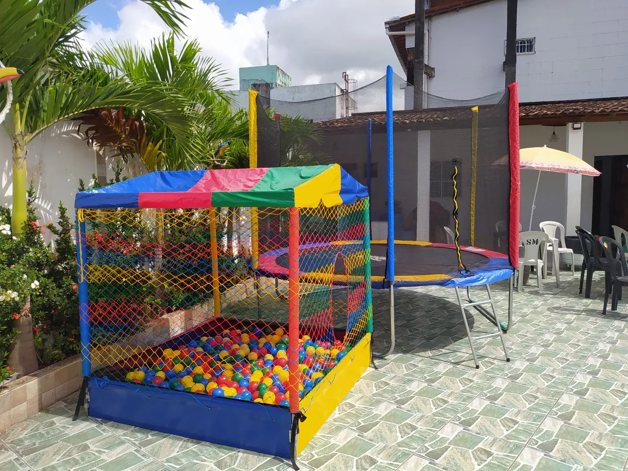 Pula pula Piscina de Bolinhas e Cama Elástica para Festas escorrego ganhorras