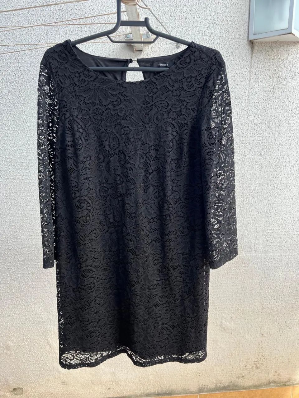 Vestido de Renda Preto 