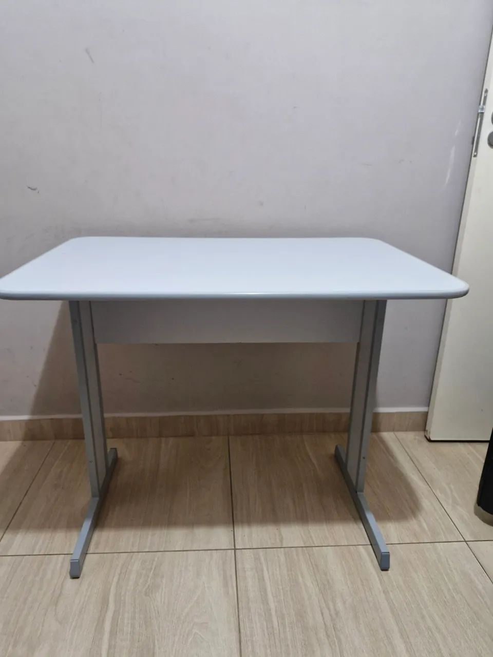 Mesa de escritório 64295852204290120