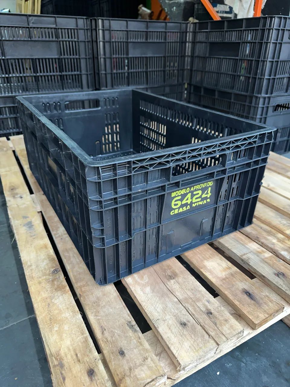 Caixa plástica 6424