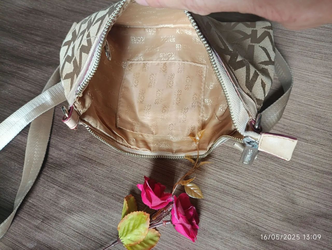 Bolsa transversal Michel Kros - em perfeito estado - original. - Foto 5