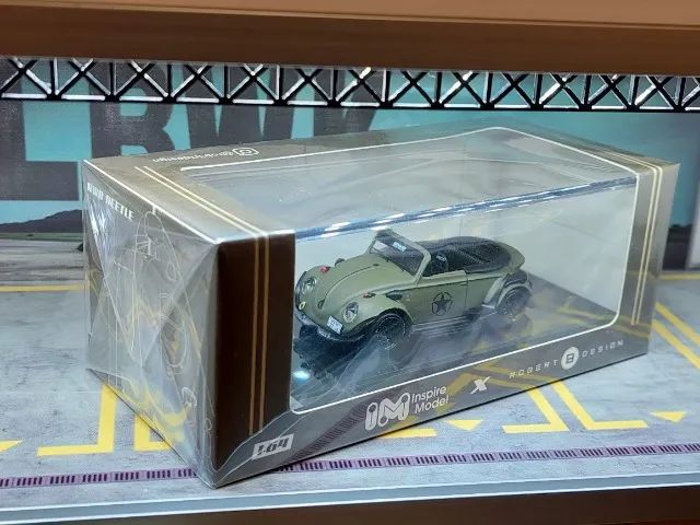 VW Fusca "RWB" 1/64 verde militar - Foto 5