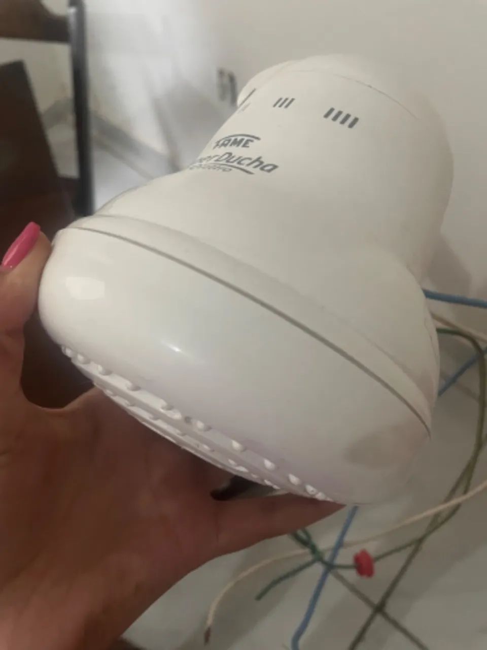Vendo 2 chuveiros 64319316343681121
