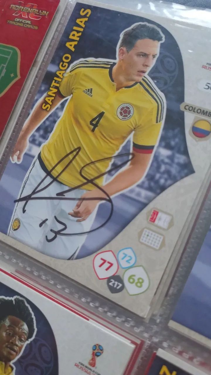 Álbum ADRENALYN COPA 2018 - com autógrafos  - Foto 4