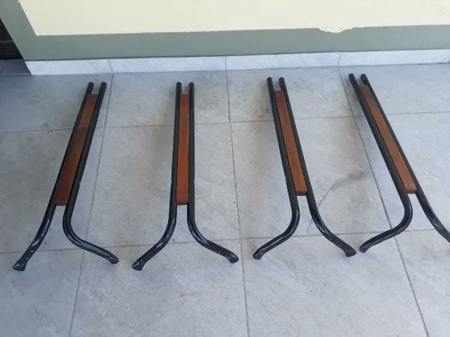 Jogo de Pés de Mesa Duplo com Acabamentos com Madeira com 4 peças Anos 80 - Foto 3
