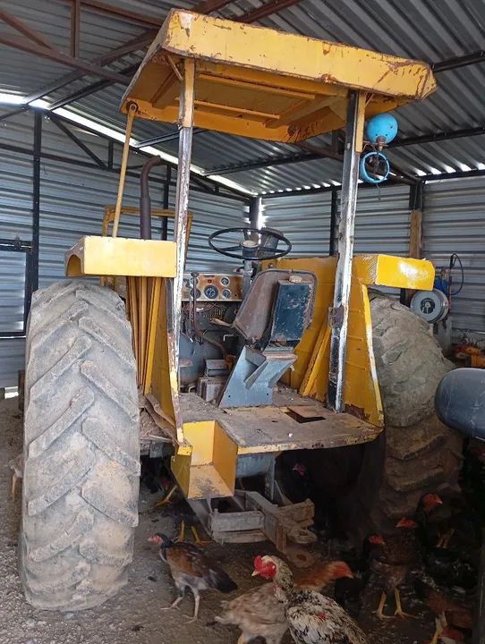 Trator CBT 2105 com lâmina  - Foto 2