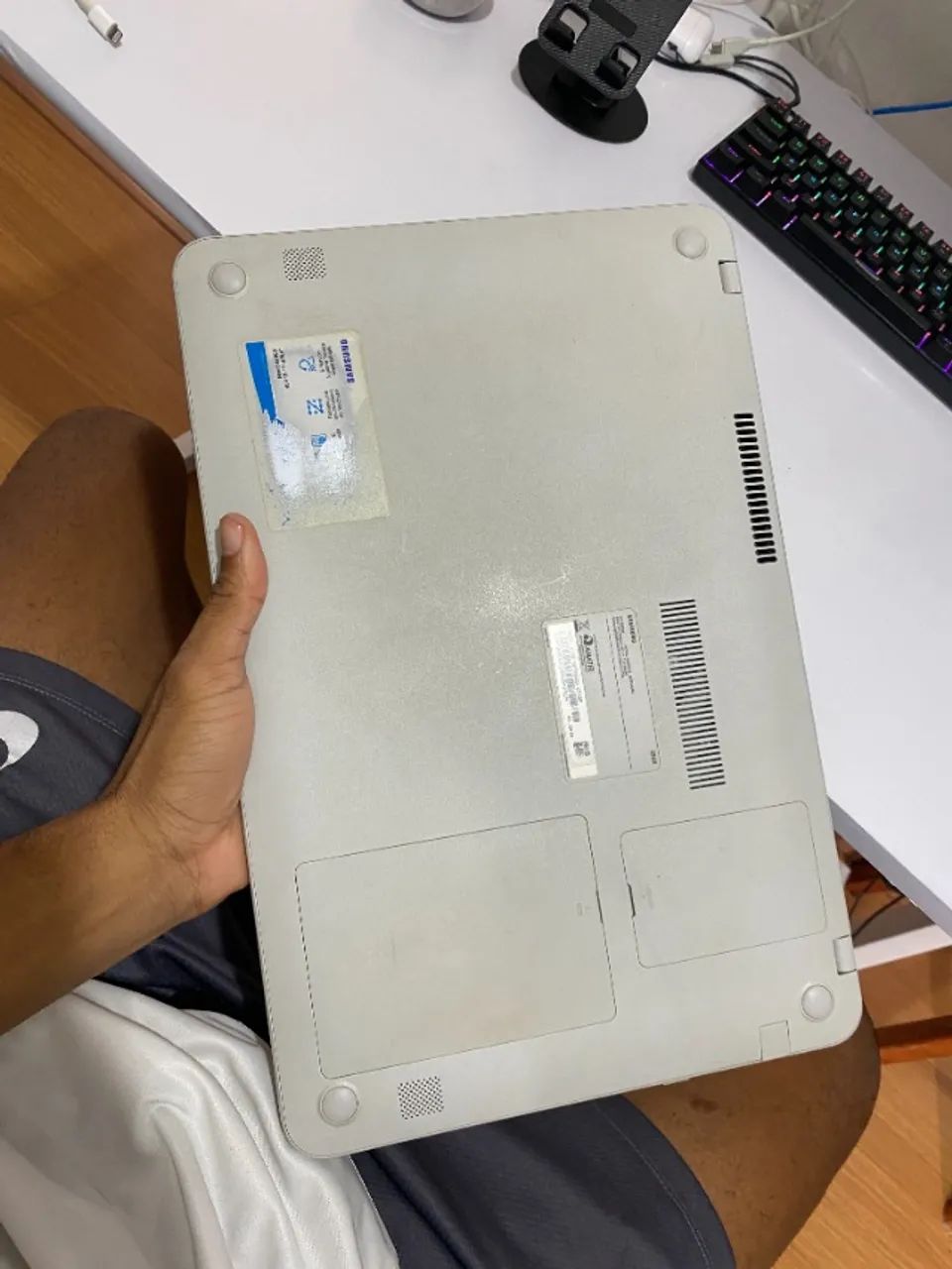Notebook Samsung NP350XAA (Usado) c/ Carregador e Case - Precisa Reinstalar Windows - Foto 5