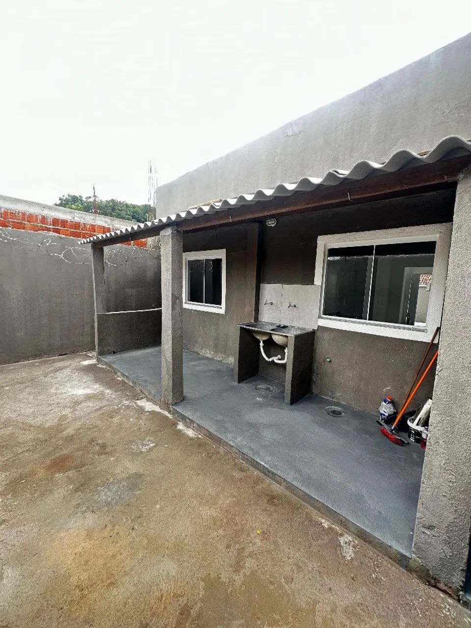 CASA À VENDA NO GAMA - ST. LESTE QD. 42 - Foto 3
